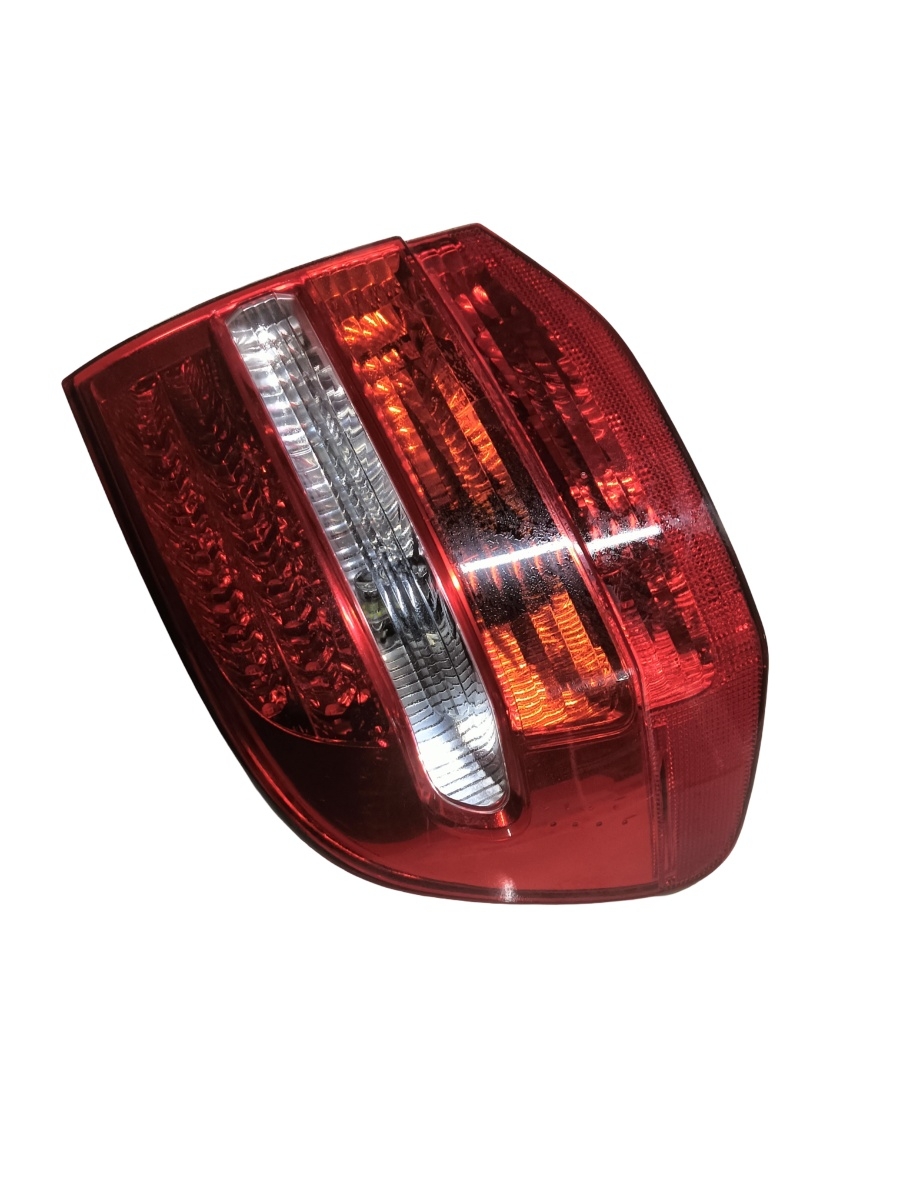 Lampa spate / Stop stanga spate PORSCHE CAYENNE 9PA 2002 - 2010 7l5945207b