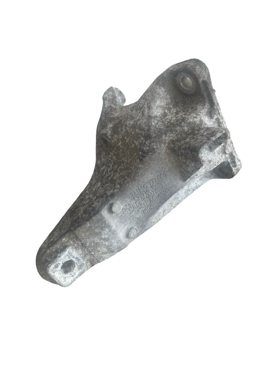 Suport motor dreapta BMW X1 I E84 2009 - 2015 2.0 sDrive 20 d N47 D20 C 6777064-01
