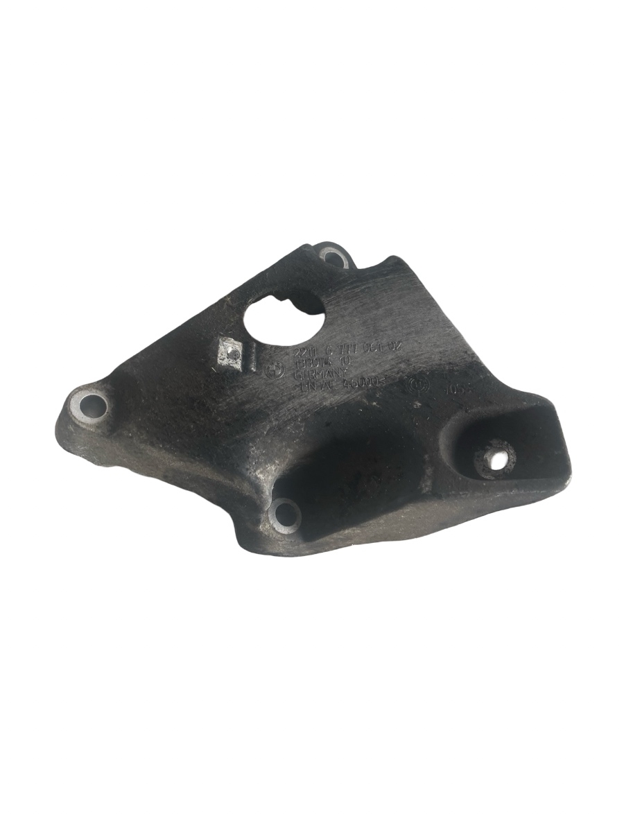 Suport motor stanga BMW X1 I E84 2009 - 2015 2.0 sDrive 20 d N47 D20 C 6777061-02
