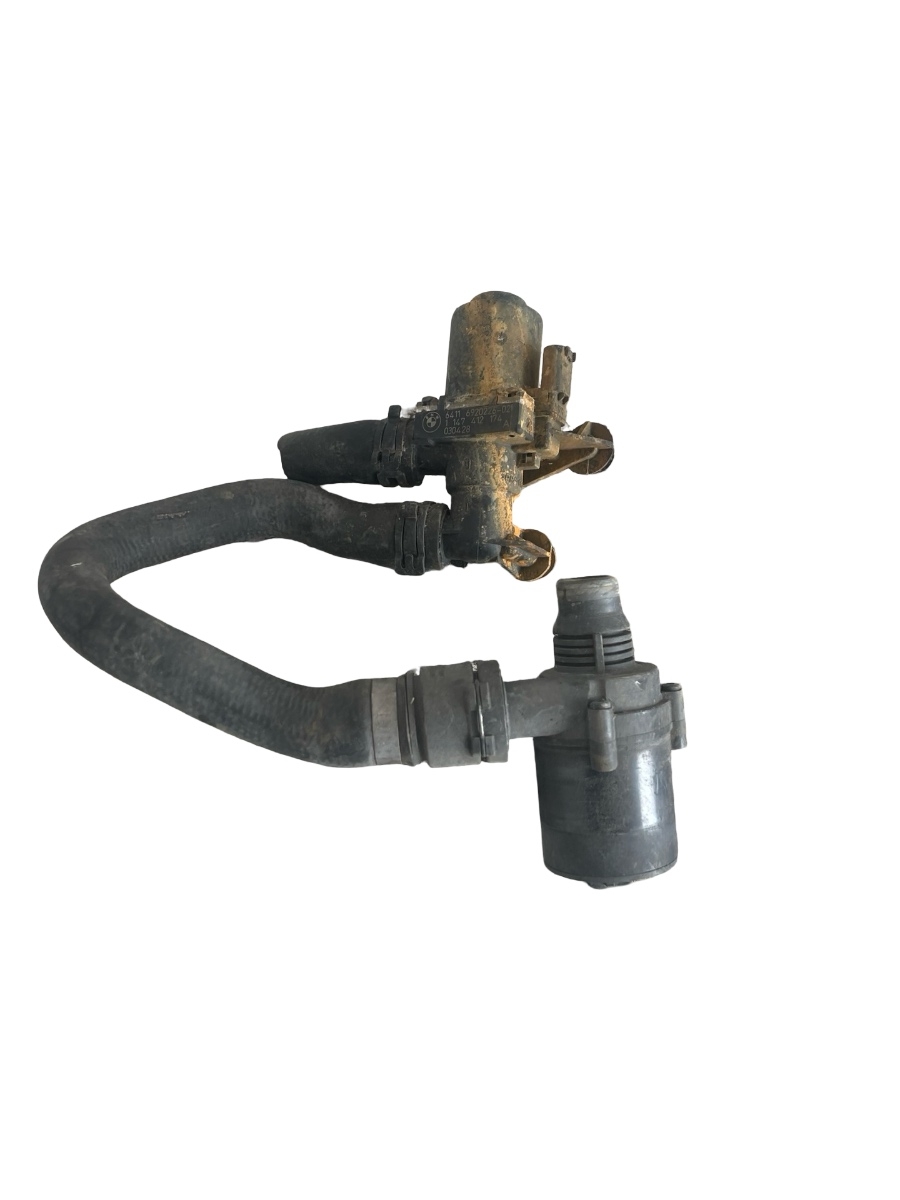 Pompa recirculare apa BMW 5 E60 2001 - 2010 6920226-02