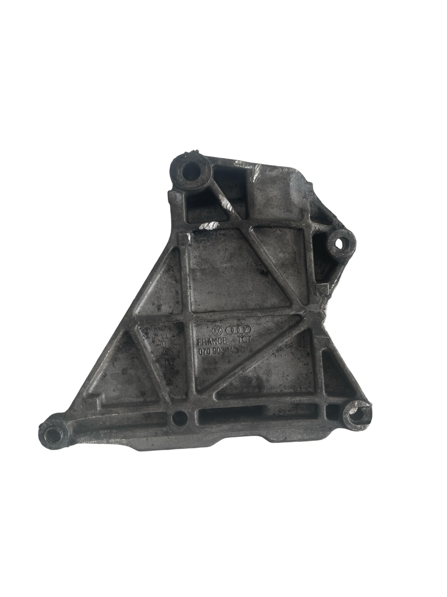 Suport alternator VOLKSWAGEN TRANSPORTER V Platform/Chassis 7JD, 7JE, 7JL, 7JY, 7J 2.5 TDI AXD, BNZ 070903143C