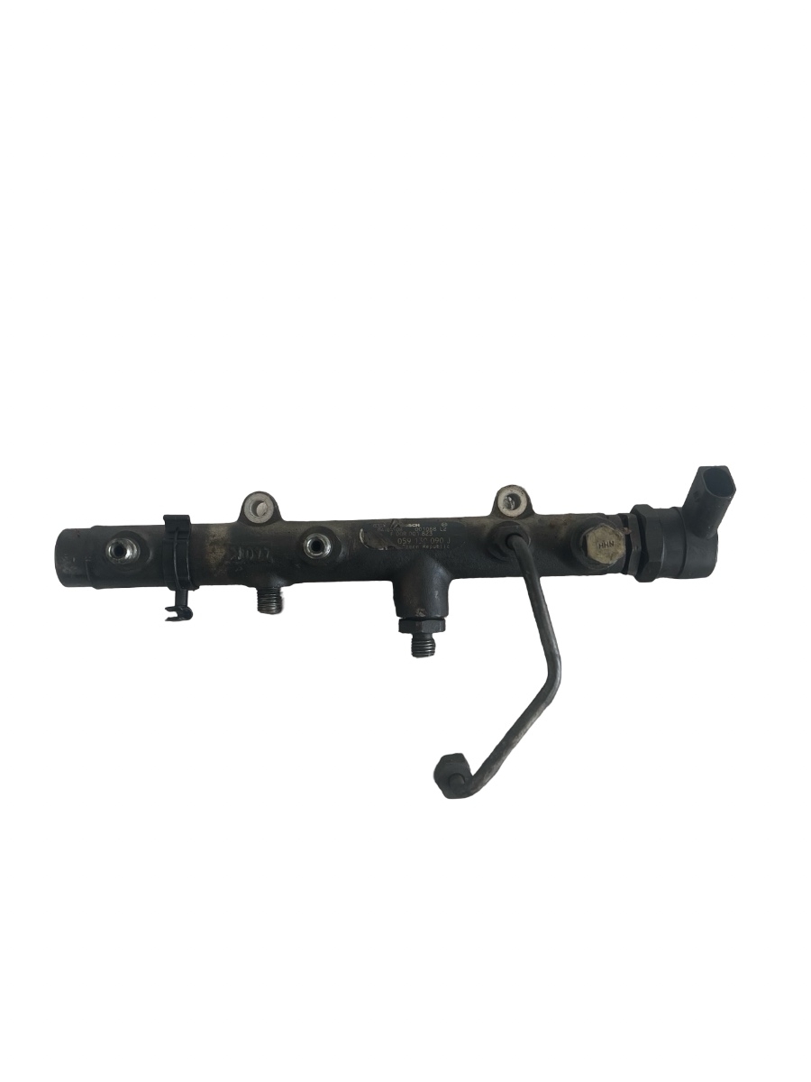 Rampa injectoare VOLKSWAGEN TOUAREG 7LA, 7L6, 7L7 2002 - 2013 3.0 V6 TDI BKS 059130090J