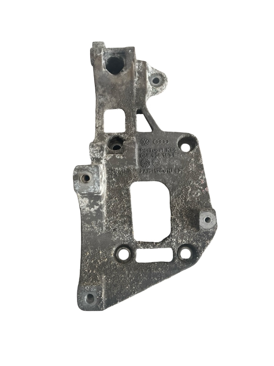 Suport accesorii VOLKSWAGEN TOURAN 1T1, 1T2 2003 - 2010 2.0 FSI AXW 06F903143F