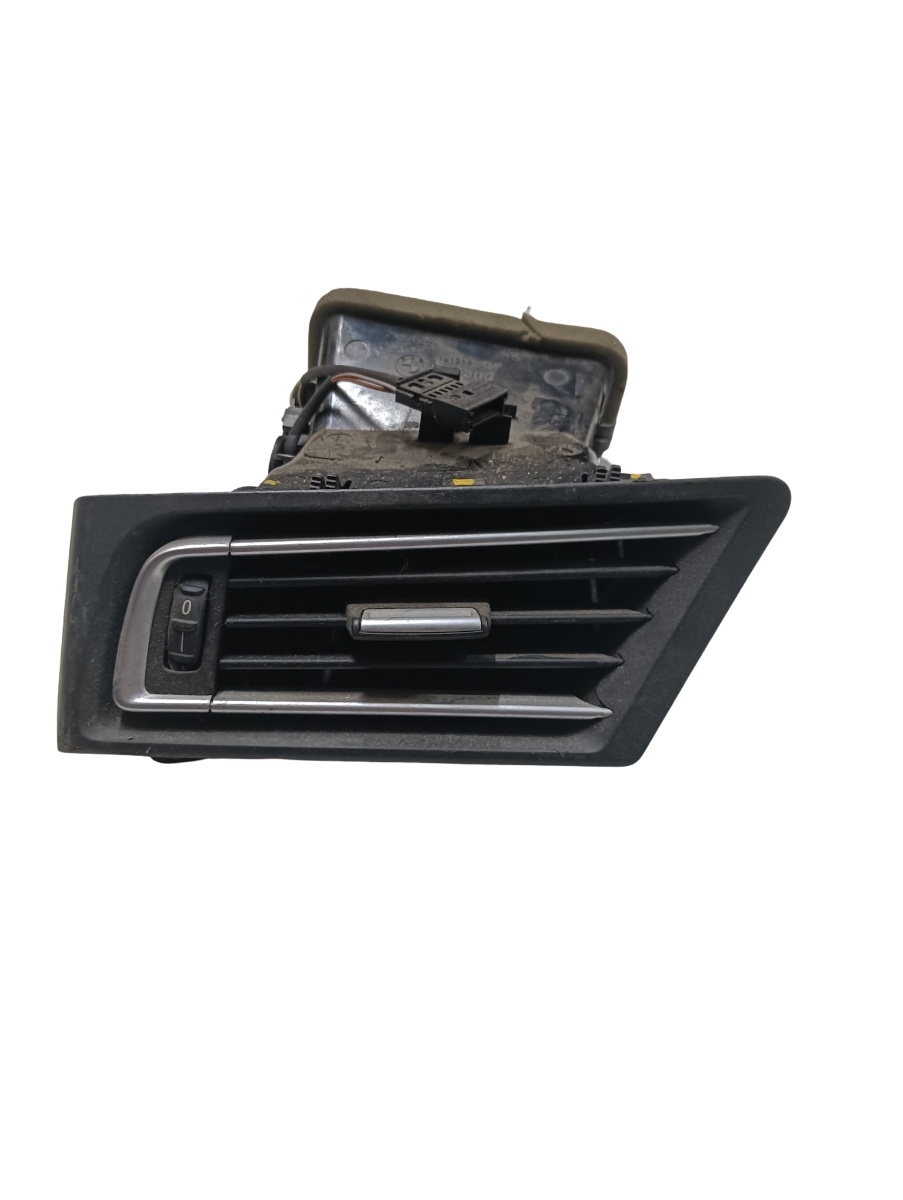 Grila ventilatie dreapta fata BMW 7 V F01, F02, F03, F04 2008 - 2015