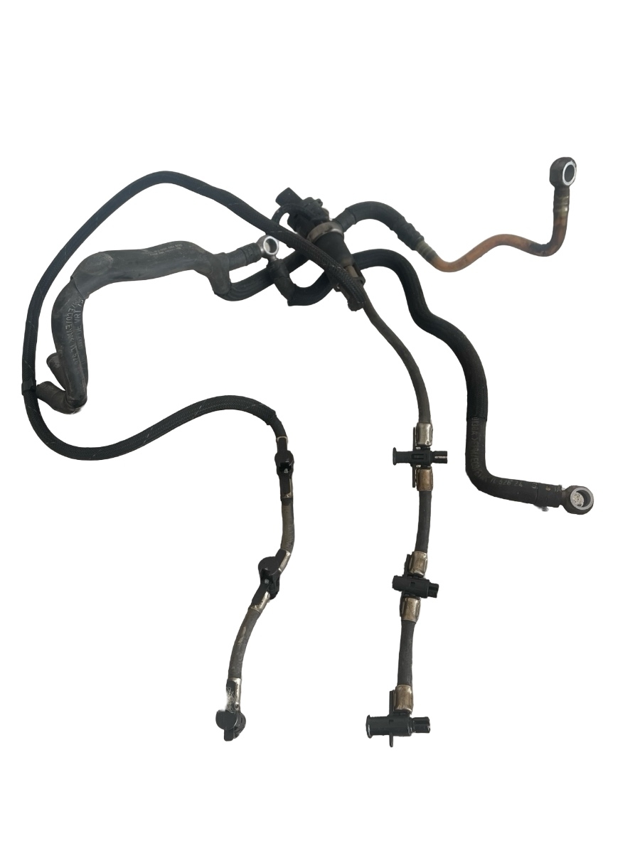 Rampa retur injectoare + conducte alimentare AUDI A6/S6 III Saloon 4F2, C6 2004 - 2011 2.7 TDI BPP 059130300CA