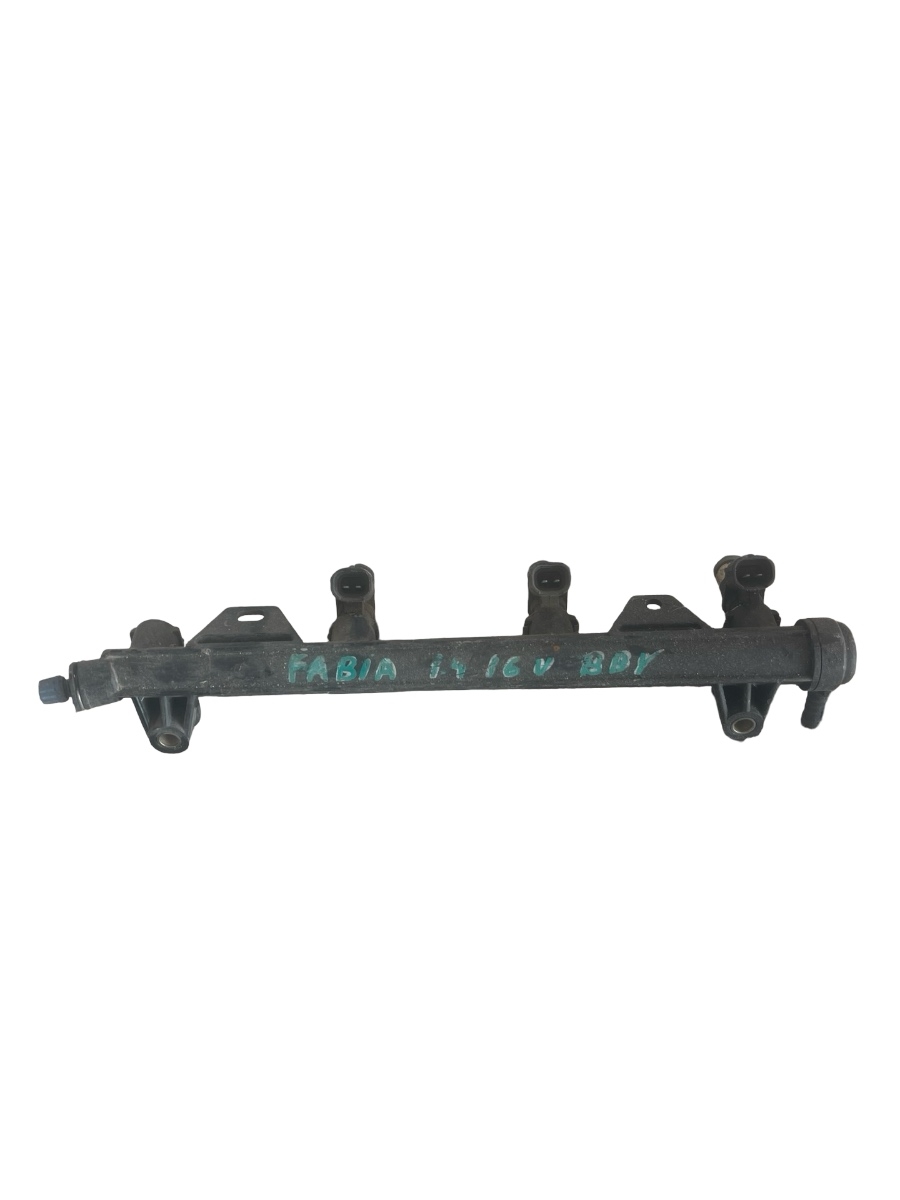 Rampa + injectoare SKODA FABIA 6Y2 1999 - 2008 1.4 16V BBY 036133320