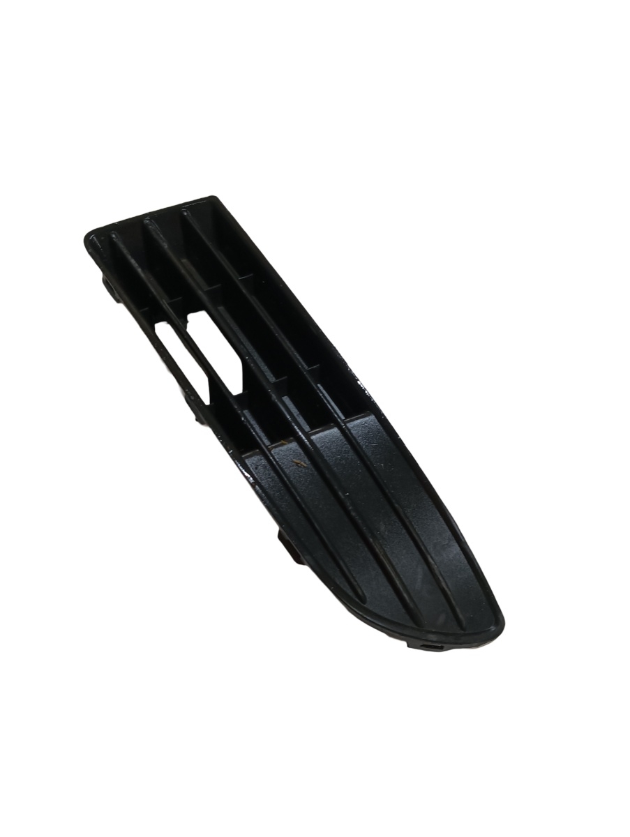 Grila proiector  dreapta fata VOLKSWAGEN POLO 9N_ 2001 - 2012