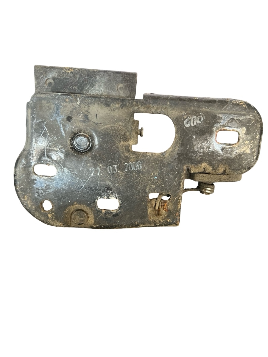Inchizatoare capota motor VOLKSWAGEN PASSAT 3C2 2005 - 2010 – foto 2