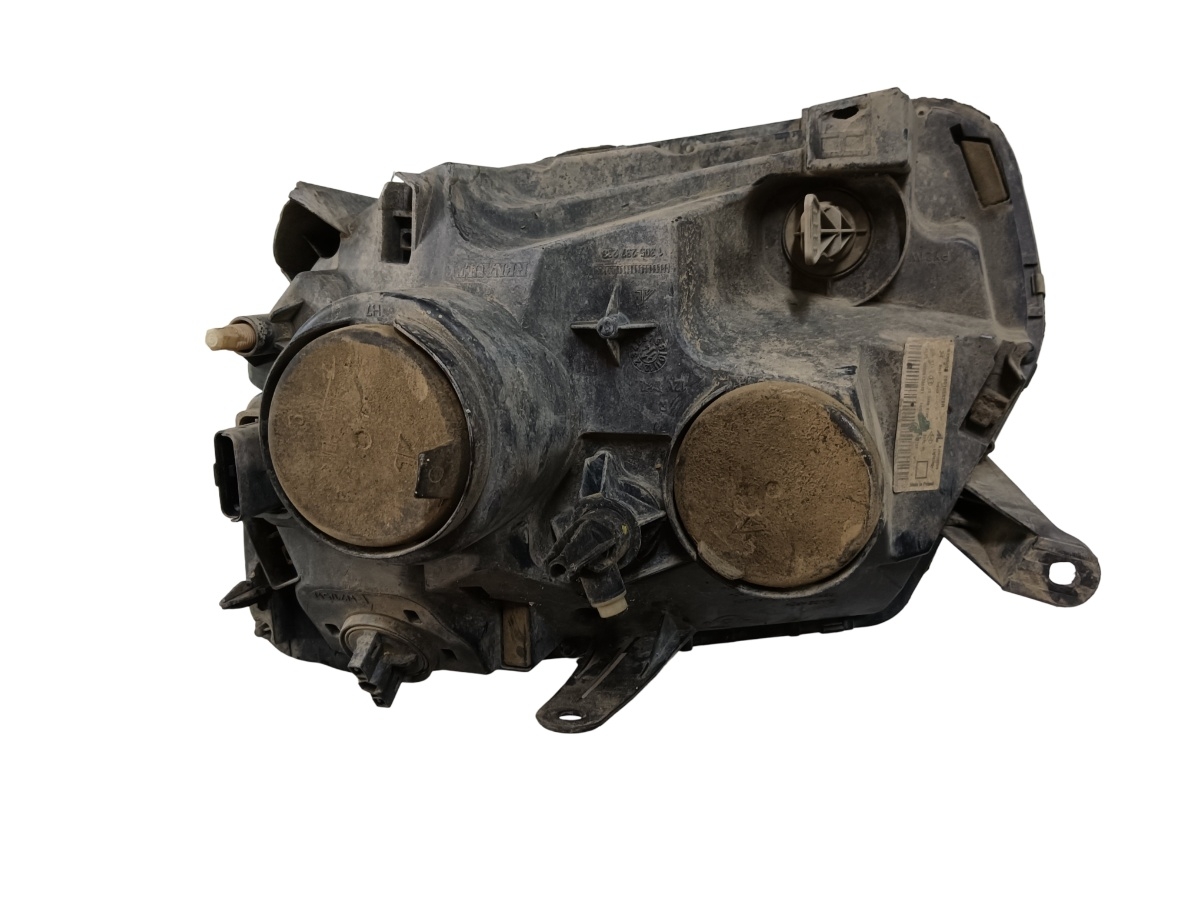 Far dreapta defect DACIA DUSTER 2010 - > 260105828r – foto 2
