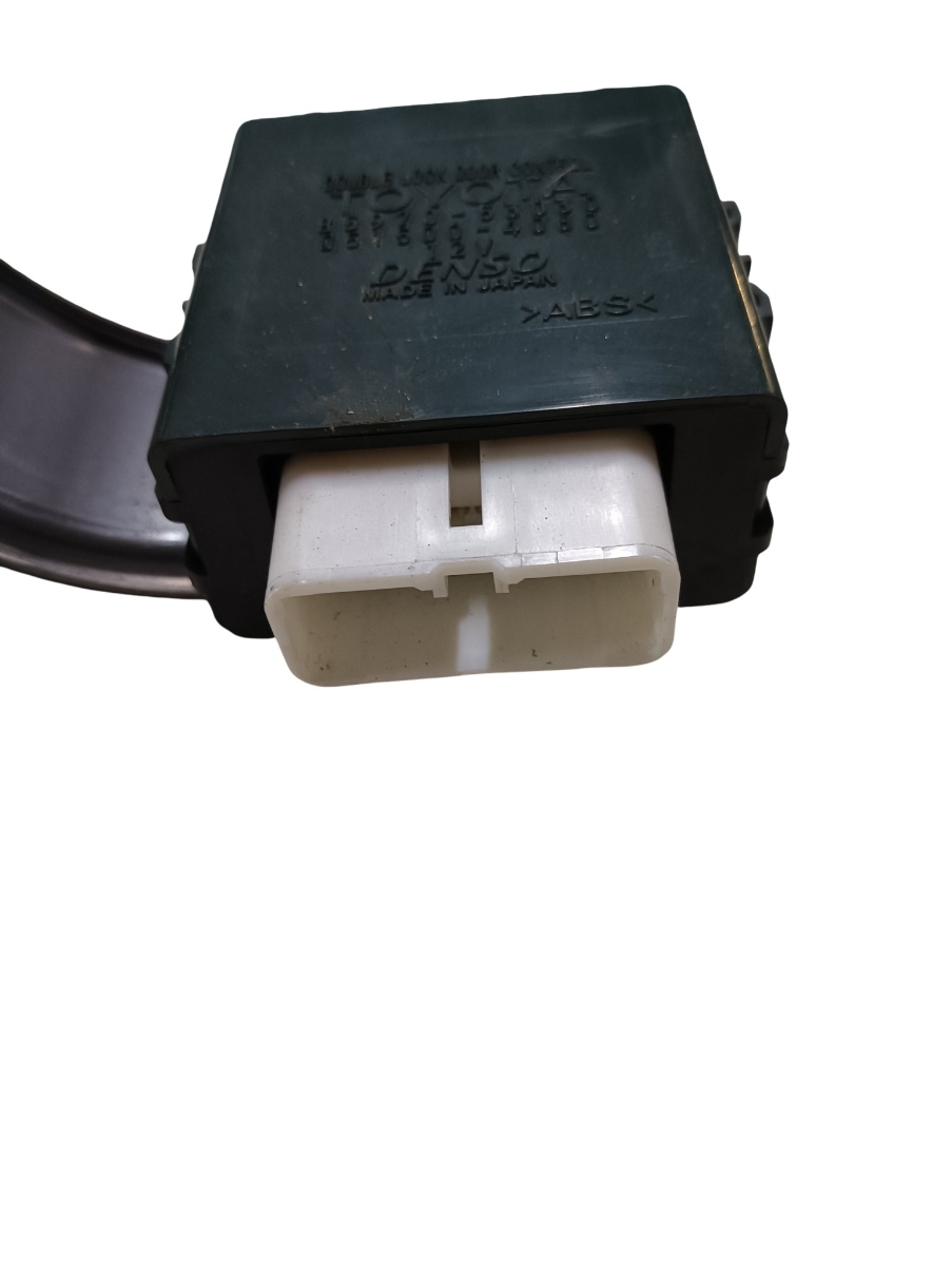 Modul de confort LEXUS IS II Saloon GSE2_, ALE2_, USE2_ 2005 - 2013 8597053030 – foto 2