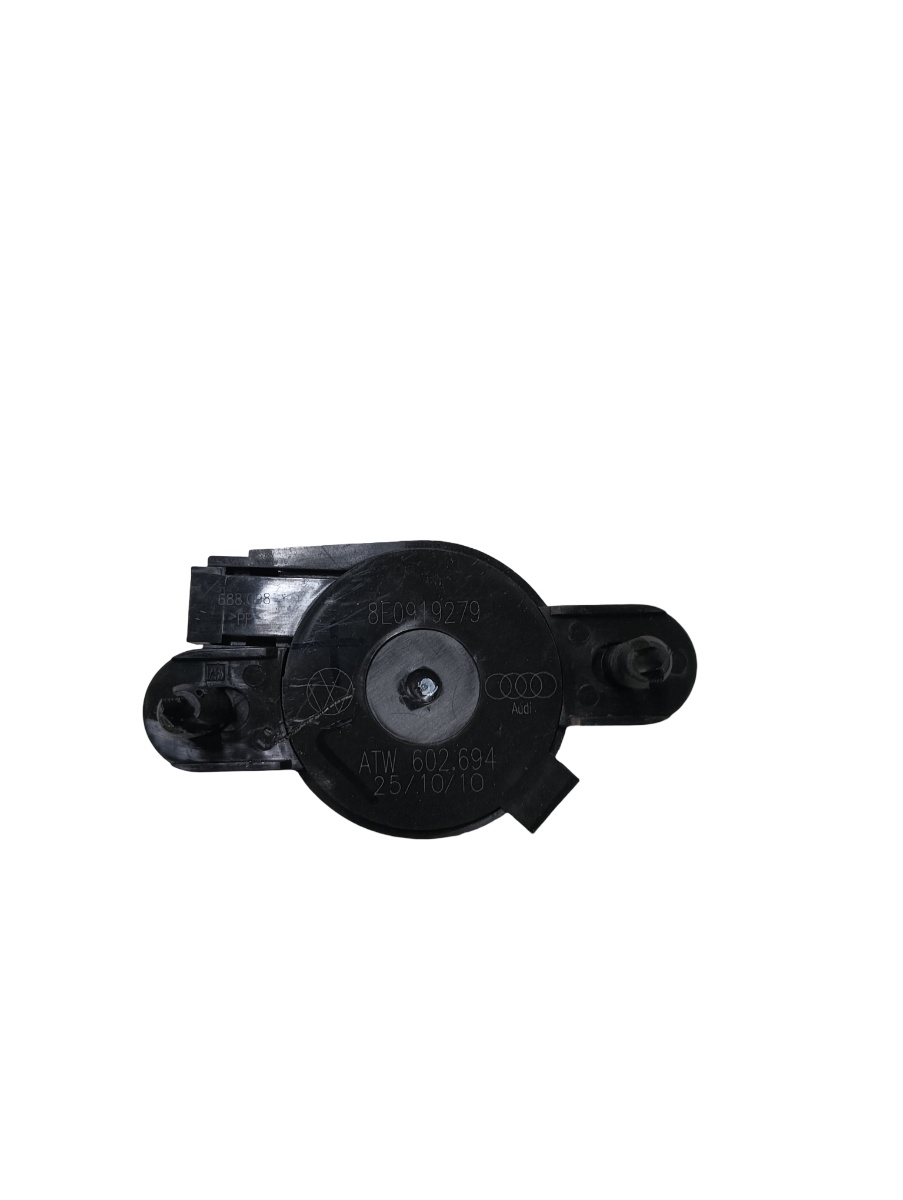 Releu alarma VOLKSWAGEN PASSAT 3C2 2005 - 2010 VAG 8e0919279