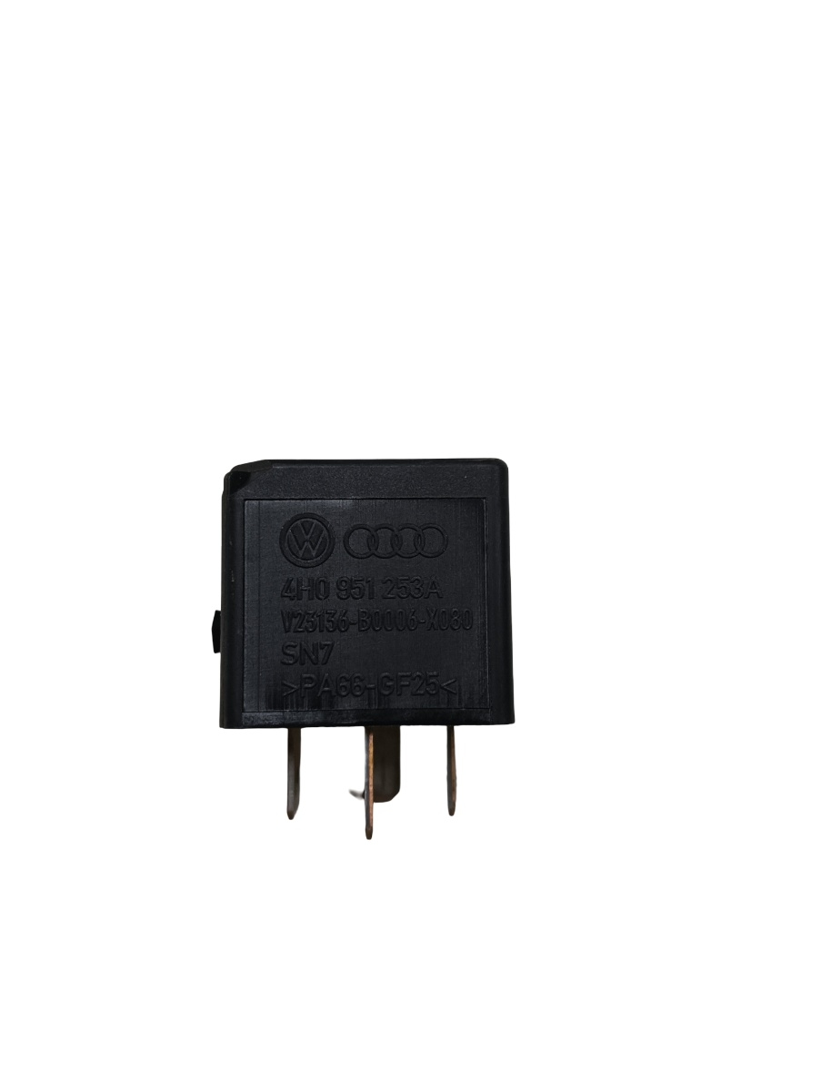 Alte relee VOLKSWAGEN PASSAT 365 2010 - 2014 1.6 TDi BlueMotion CAYC VAG 4h0951253a – foto 2