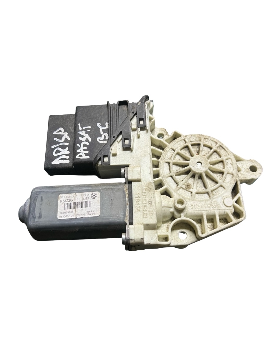 Motoras geam pivotant dreapta spate VOLKSWAGEN PASSAT Variant 3C5 2005 - 2011 TDI BMR, CBBB, VOLKSWAGEN PASSAT 3C2 2005 - 2010 3C9959704
