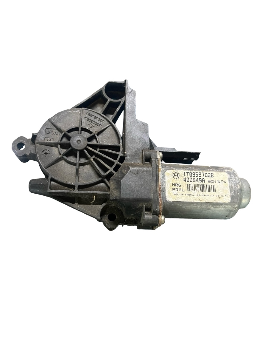 Motoras geam pivotant dreapta fata VOLKSWAGEN GOLF V 1K1 2003 - 2009 1T0959702B