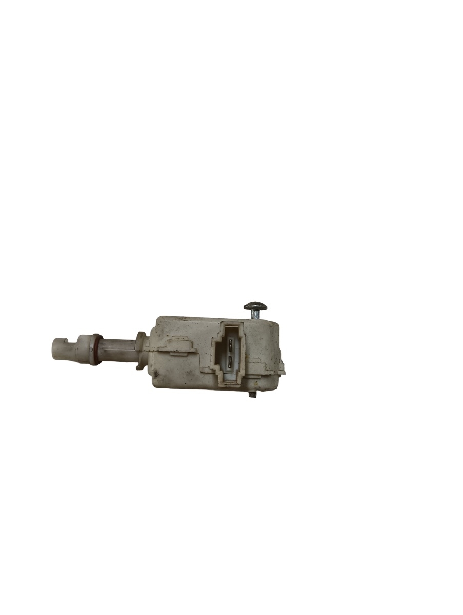 Motoras blocare usita rezervor combustibil VOLKSWAGEN PASSAT Variant 3B6 2000 - 2005 3b0810773b – foto 2