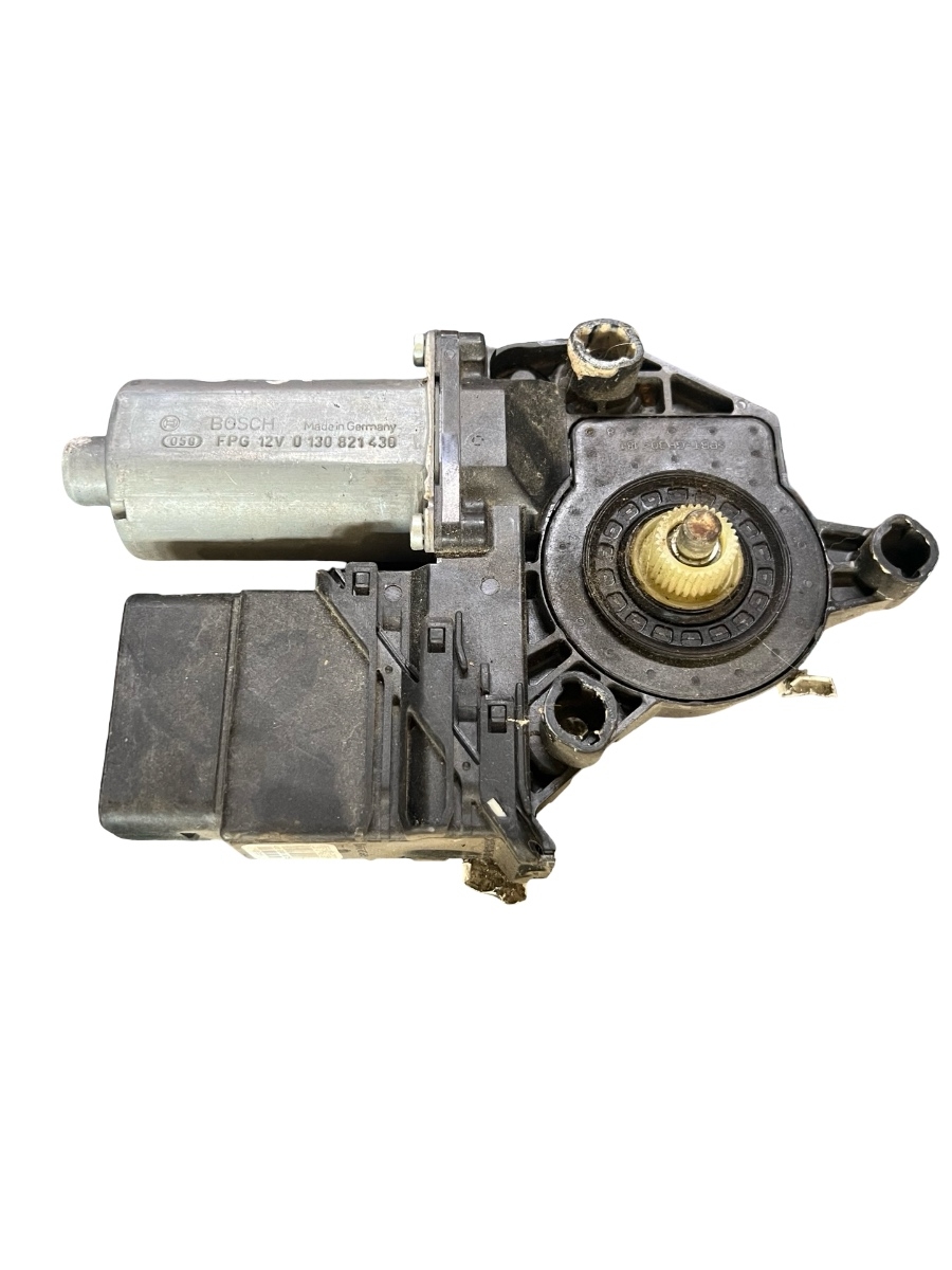 Motoras geam pivotant dreapta spate VOLKSWAGEN GOLF PLUS 5M1, 521 2004 - 2013 0130821430