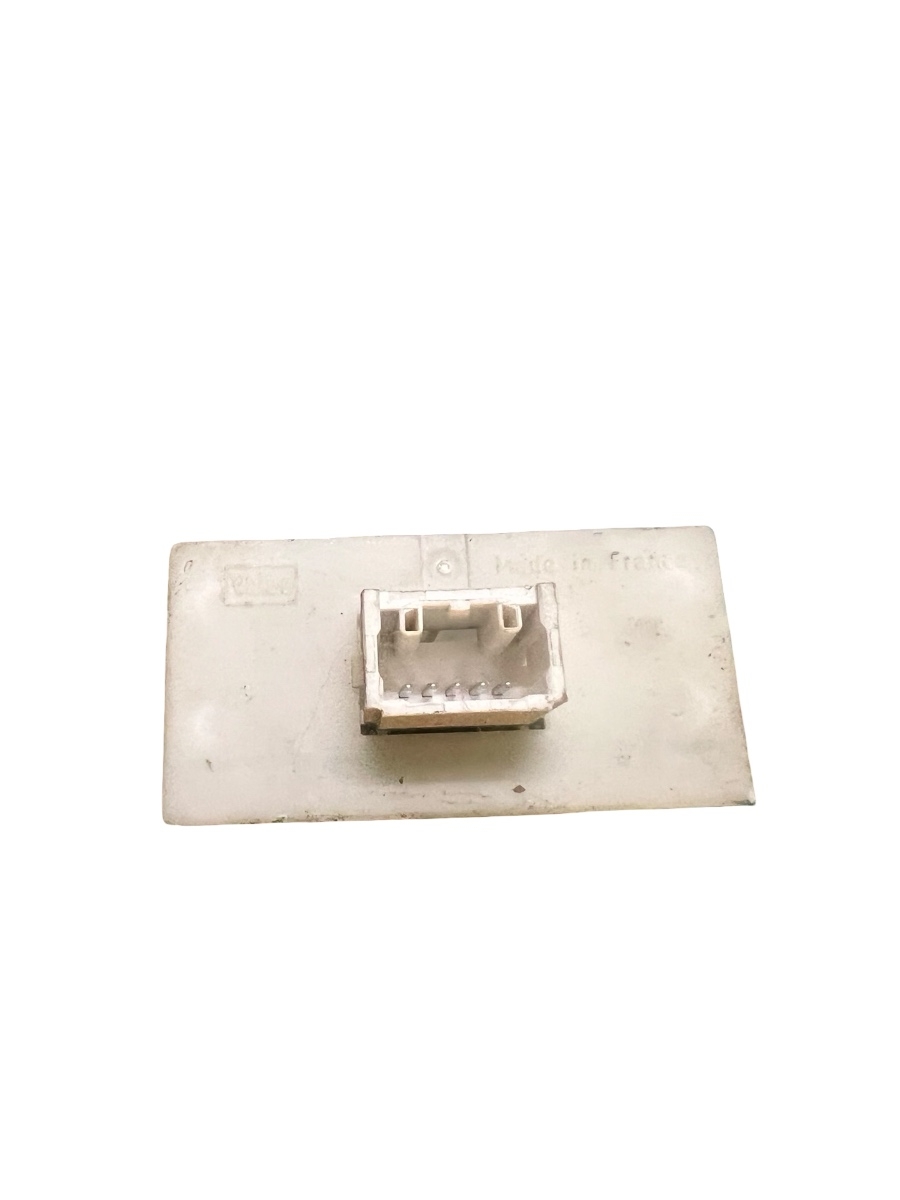 Modul de confort TOYOTA AVENSIS Saloon _T25_ 2003 - 2008 89741-05050 – foto 2