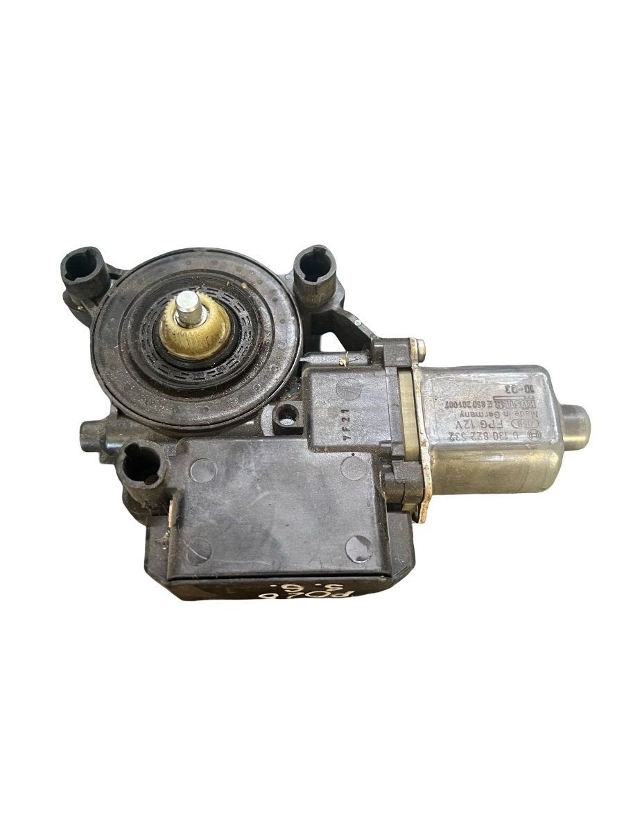 Motoras geam pivotant VOLKSWAGEN POLO 9N_ 2001 - 2012 6R0959811F