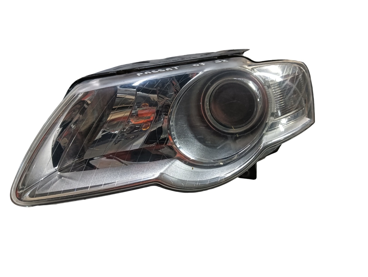 Far stanga VOLKSWAGEN PASSAT Variant 3C5 2005 - 2011 Valeo 89312170 3c0941005m