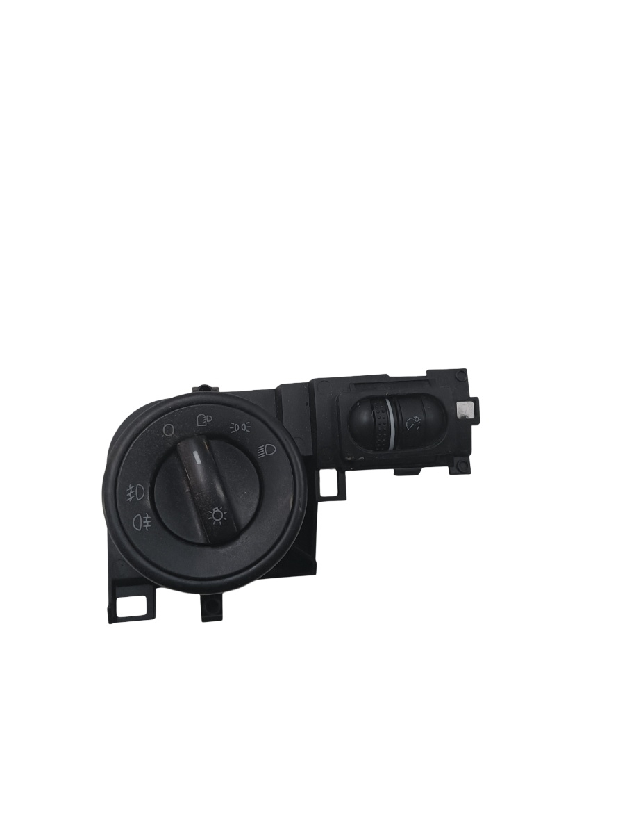 Bloc lumini VOLKSWAGEN TOUAREG 7LA, 7L6, 7L7 2002 - 2013 7l6858903t