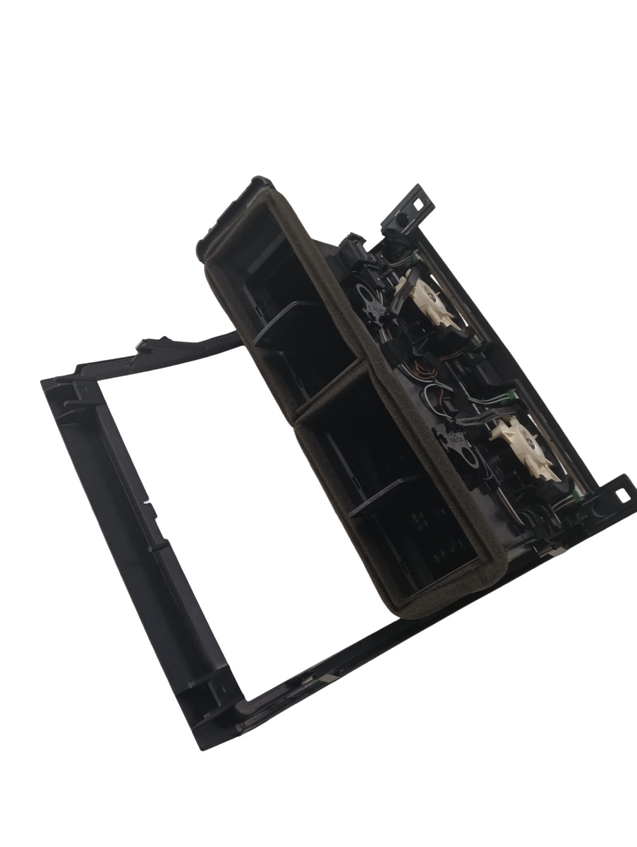 Grila ventilatie  VOLKSWAGEN TOUAREG 7LA, 7L6, 7L7 2002 - 2013 – foto 2