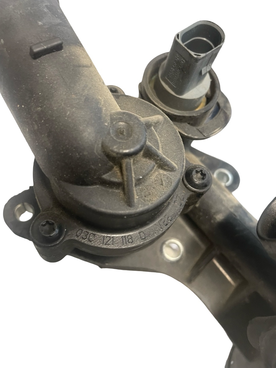 Carcasa termostat VOLKSWAGEN PASSAT 3C2 2005 - 2010 1.4 TSI EcoFuel CDGA 03C121118D – foto 2