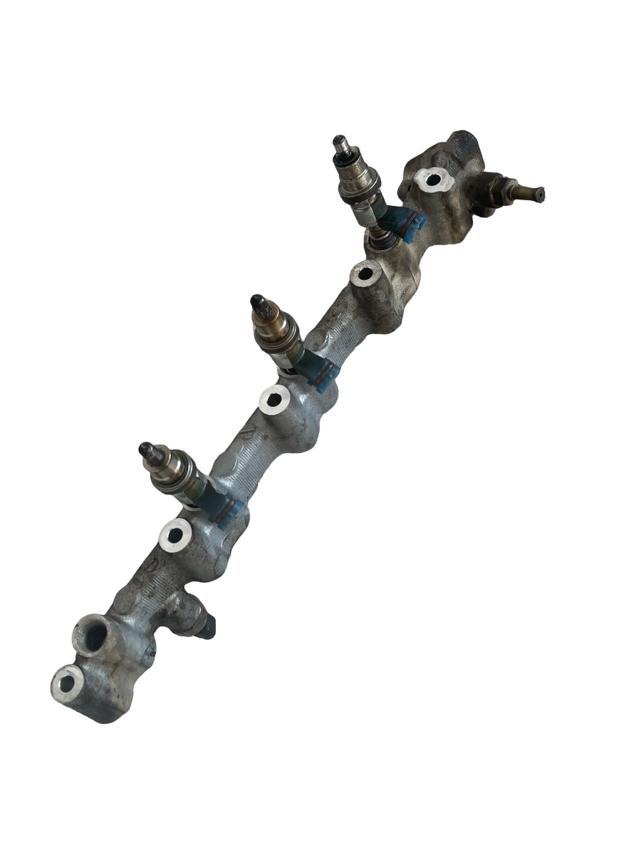 Rampa + injectoare TOYOTA AVENSIS Saloon _T25_ 2003 - 2008 2.0 1AZ-FSE – foto 2