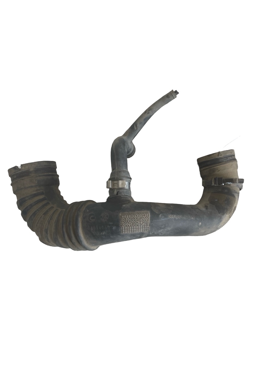 Furtun admisie aer FIAT 500L 199, 351_, 352_ 2012 - > 1.4 843 A1.000 46826960