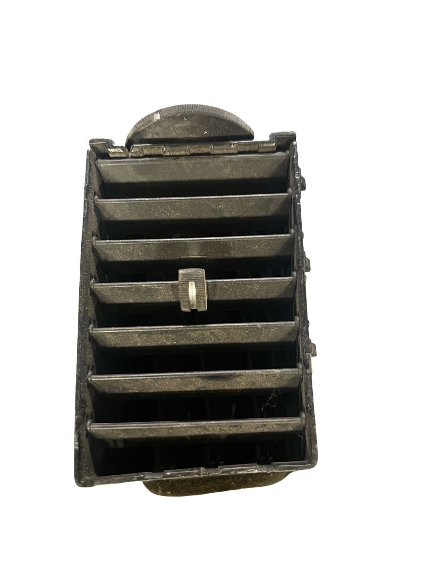 Grila de ventilatie bord centrala stanga CHRYSLER 300 C LX, LE 2004 - >