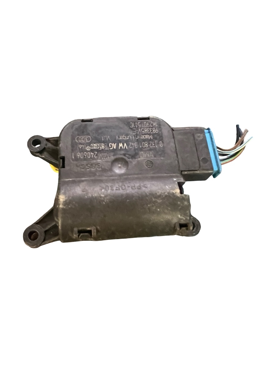 Actuator/motoras clapeta aer AC SKODA SUPERB 3T4 2008 - 2015 0132801342