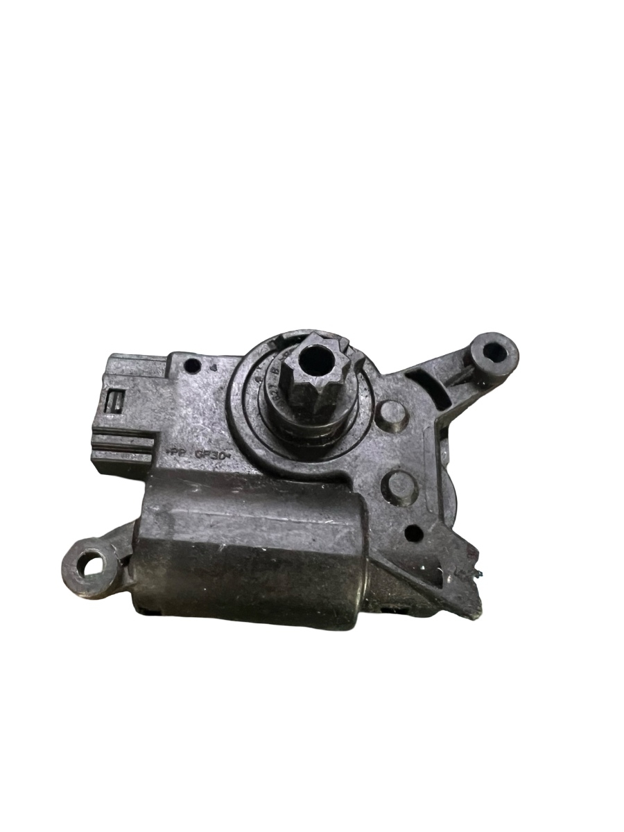 Actuator/motoras clapeta aer AC VOLKSWAGEN PASSAT Variant 3G5 2014 - > TDI CRLB, DBGA, DFGA 5Q0907511L