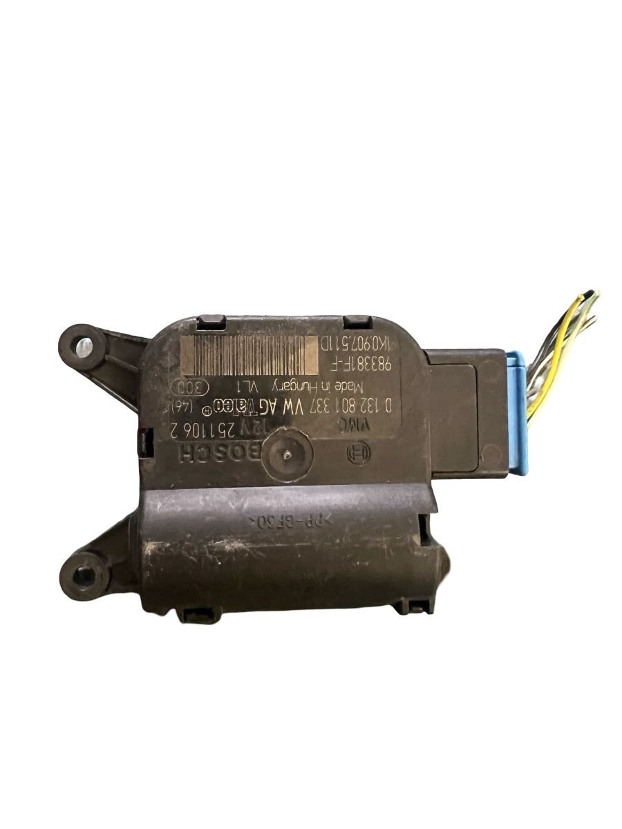Actuator/motoras clapeta aer AC VOLKSWAGEN GOLF V 1K1 2003 - 2009, VOLKSWAGEN CADDY 6K9, 9E7, 9E9 2002 - 2009 0132801337 – foto 2
