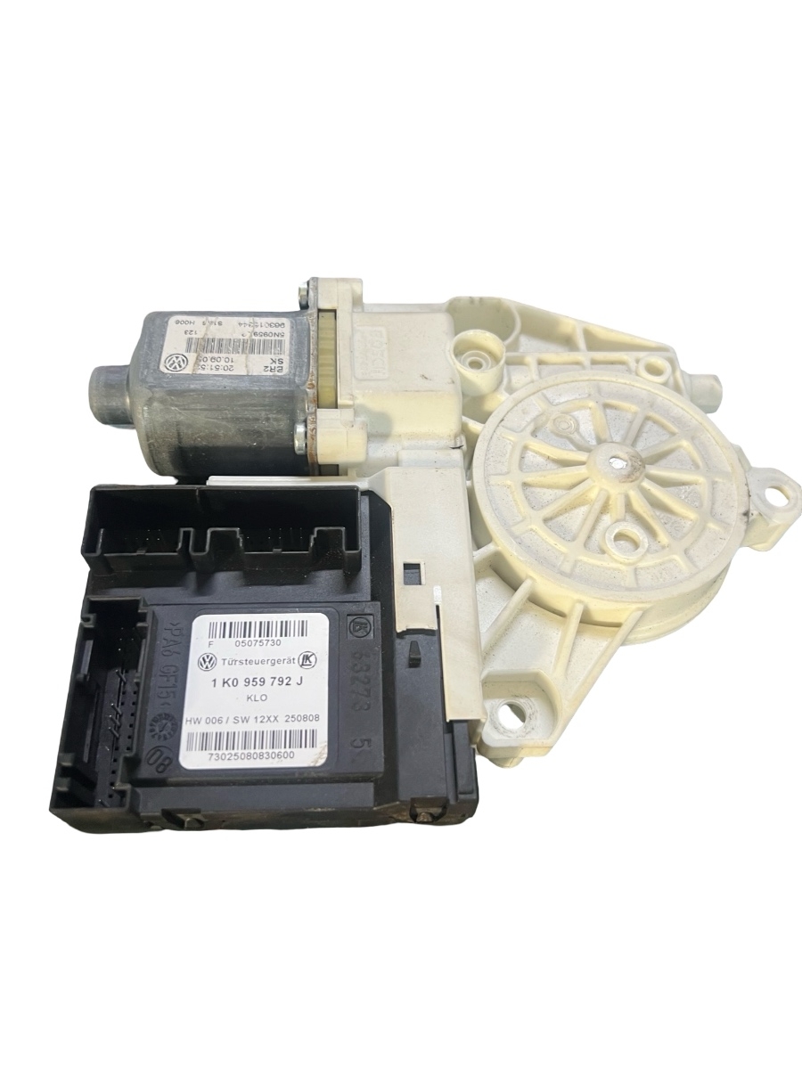 Motoras geam pivotant stanga fata VOLKSWAGEN TIGUAN 5N_ 2007 - >, SKODA OCTAVIA II Combi 1Z5 2004 - 2013 VAG 1K0959792J – foto 2