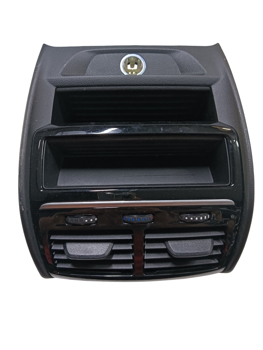 Grila de ventilatie spate BMW 5 G30, F90 2016 - >