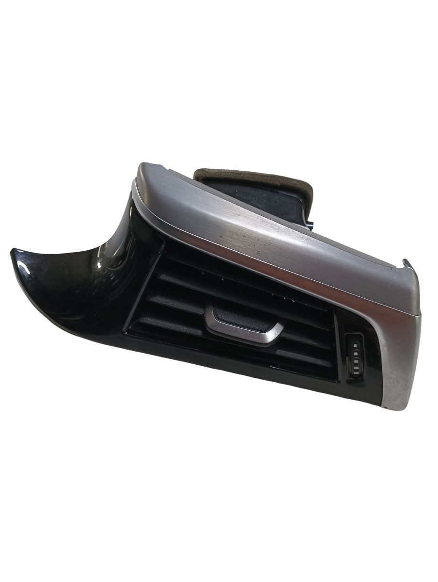 Grila ventilatie dreapta fata BMW 5 G30, F90 2016 - >