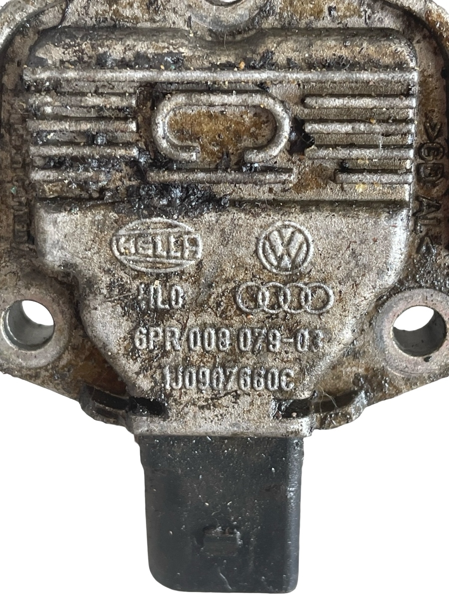 Senzor nivel ulei VOLKSWAGEN GOLF V Variant 1K5 2007 - 2009 1.9 TDI BLS, BXE 1J0907660C – foto 2