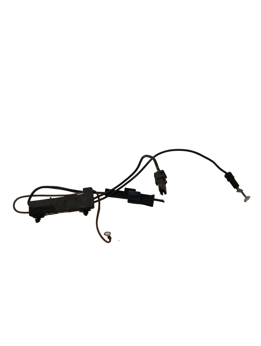 Amplificator semnal antena MERCEDES-BENZ C-CLASS W204 2007 - 2014 A2048708490
