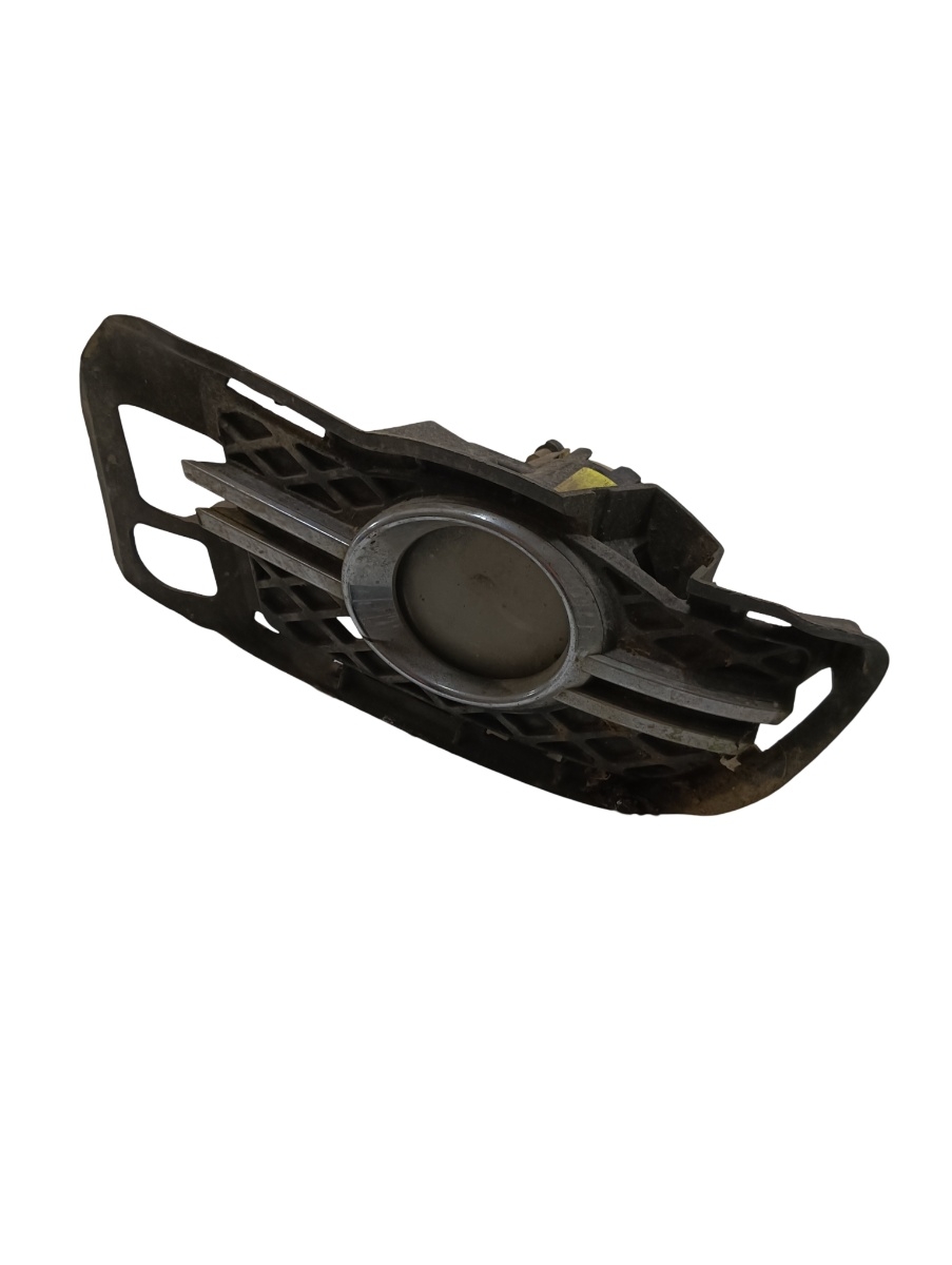 Lampa ceata fata dreapta proiector cu grila fata MERCEDES-BENZ C-CLASS W204 2007 - 2014
