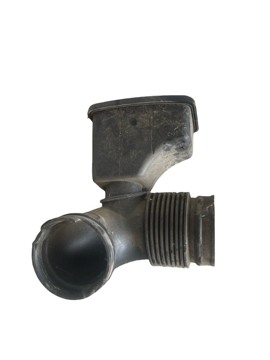 Furtun admisie aer BMW 6 E63 2004 - 2010 7521029