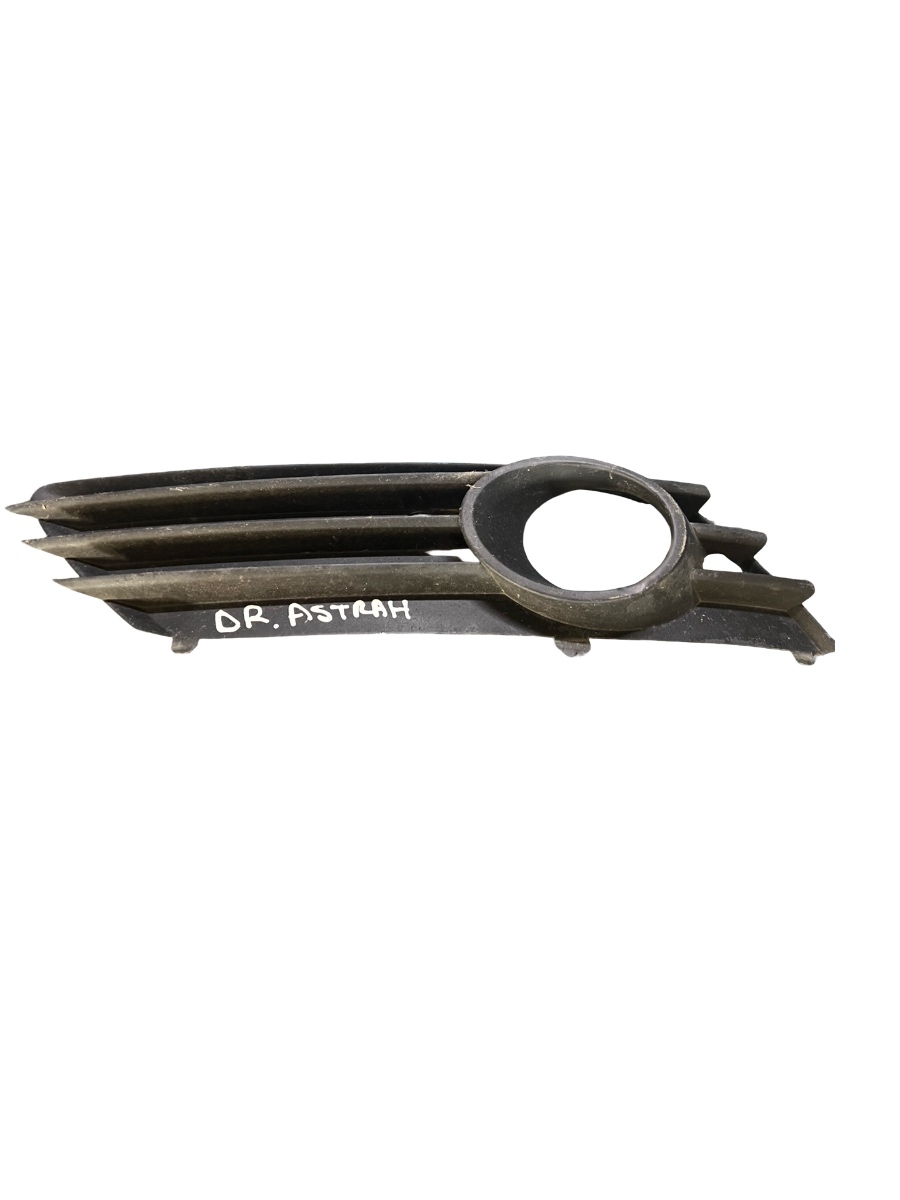 Grila proiector dreapta fata OPEL ASTRA H L48, A04 2004 - 2014 13126026