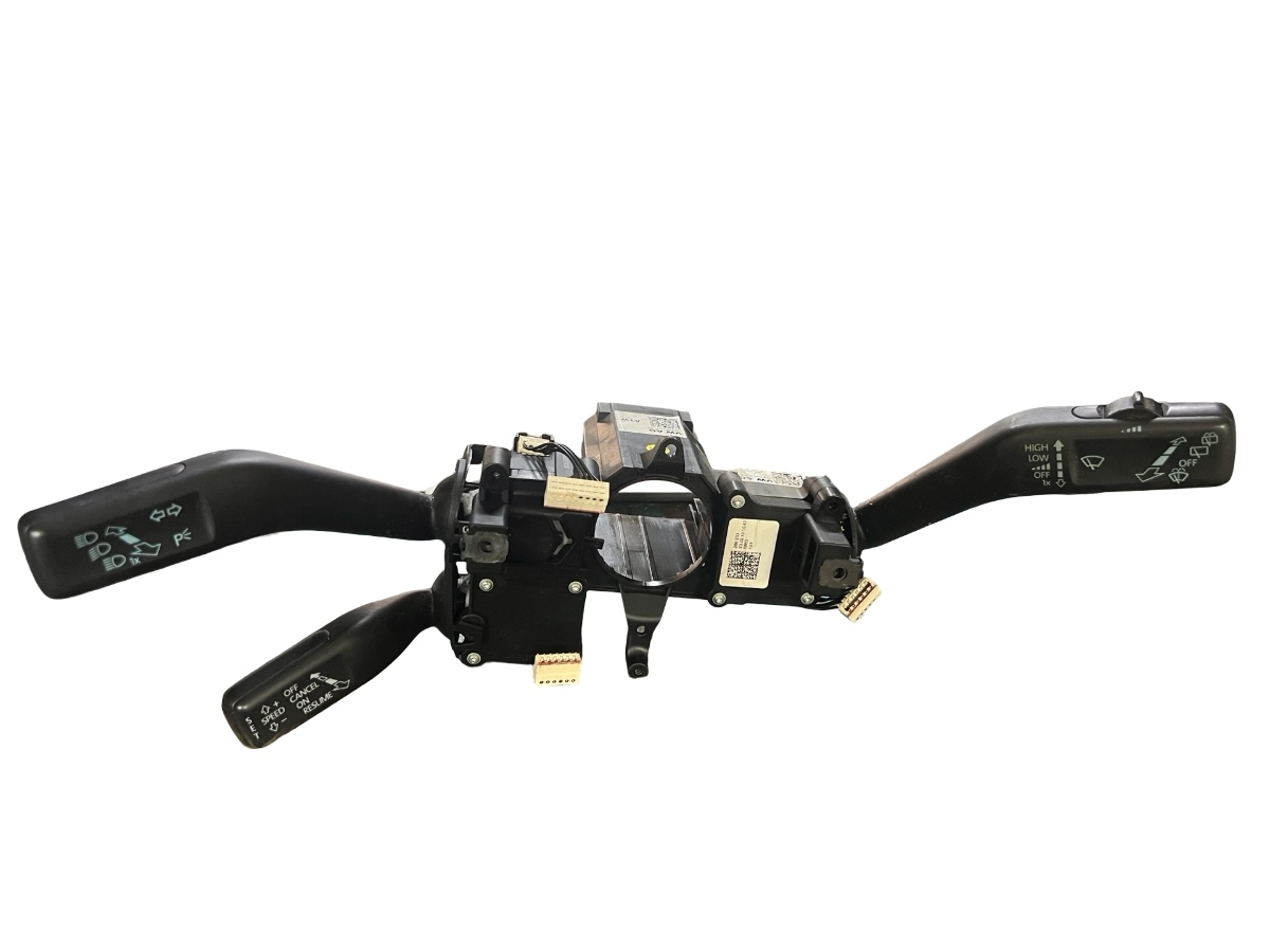Maneta stergatoare lampa de semnalizare VOLKSWAGEN PASSAT 365 2010 - 2014 1.6 TDi BlueMotion CAYC 3C9953501BN
