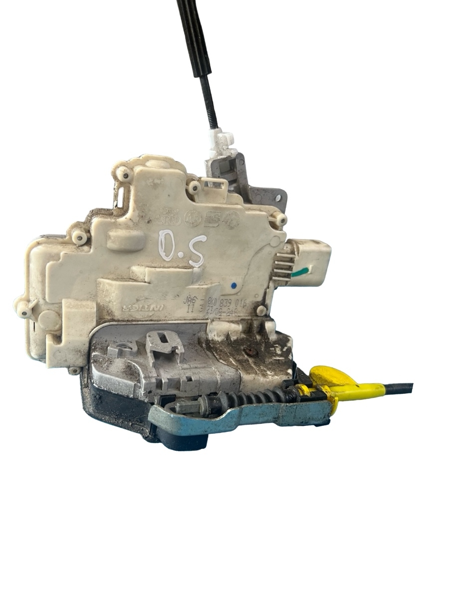 Broasca usa dreapta spate AUDI A4 IV Avant 8K5, B8 2007 - 2015 8K0839016