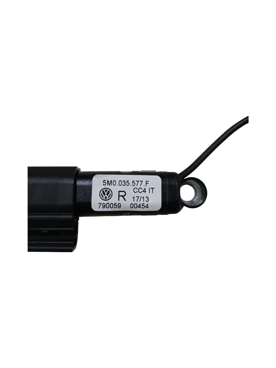 Amplificator semnal antena VOLKSWAGEN GOLF PLUS 5M1, 521 2004 - 2013 5m0035577f
