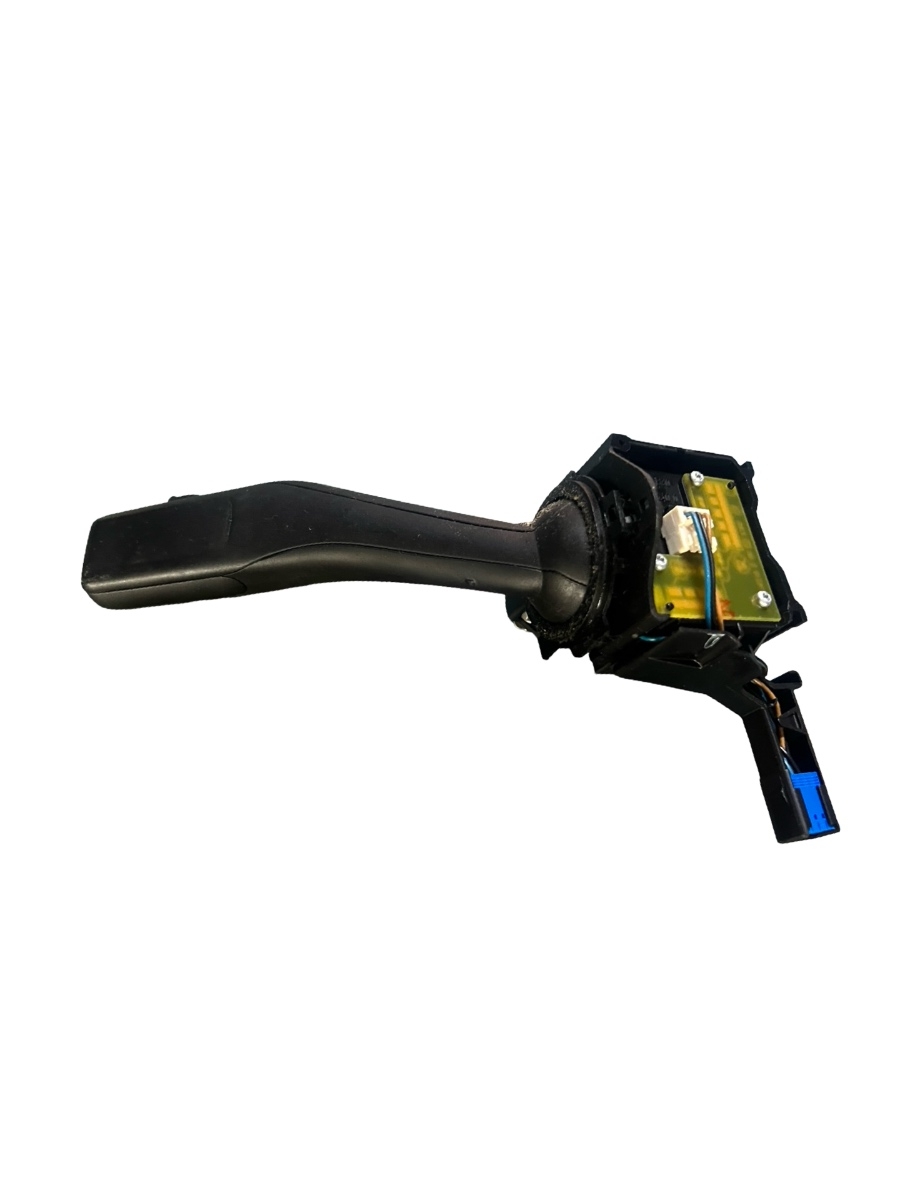 Maneta actionare stergatoare VOLKSWAGEN GOLF PLUS 5M1, 521 2004 - 2013, VOLKSWAGEN TIGUAN 5N_ 2007 - > TDI 4motion CBAB, CFFB, CLJA VAG 1K0953519H