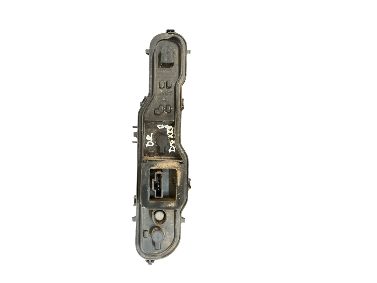 Soclu Carcasa suport becuri stopuri dreapta spate DACIA DOKKER 2012 - > 265509804R