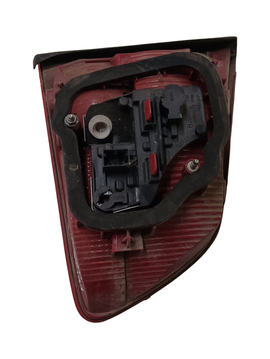 Lampa spate / Stop dreapta spate VOLKSWAGEN TOURAN 1T3 2010 - 2015 – foto 2