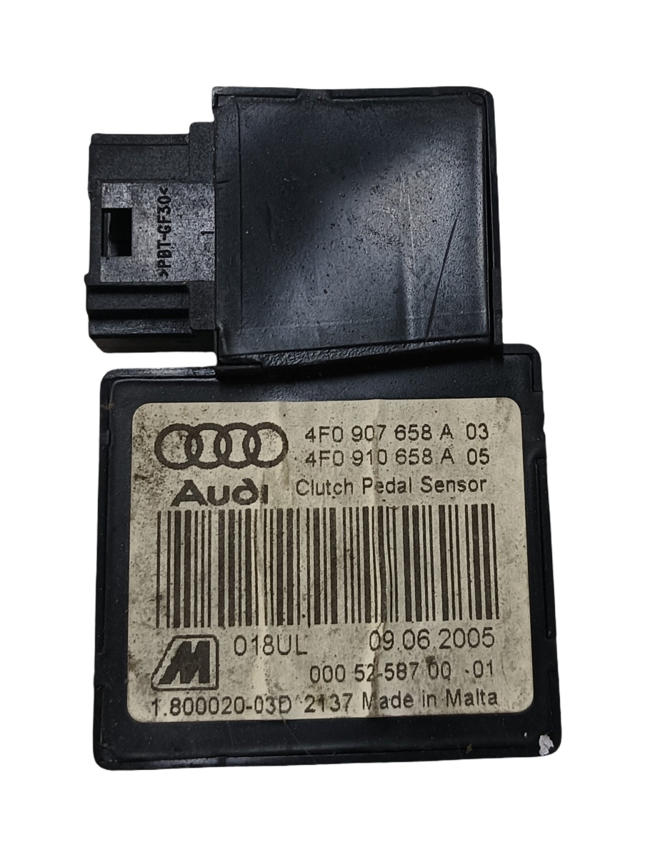 Senzor pedala de ambreiaj AUDI A6/S6 III Saloon 4F2, C6 2004 - 2011 4f0907658a