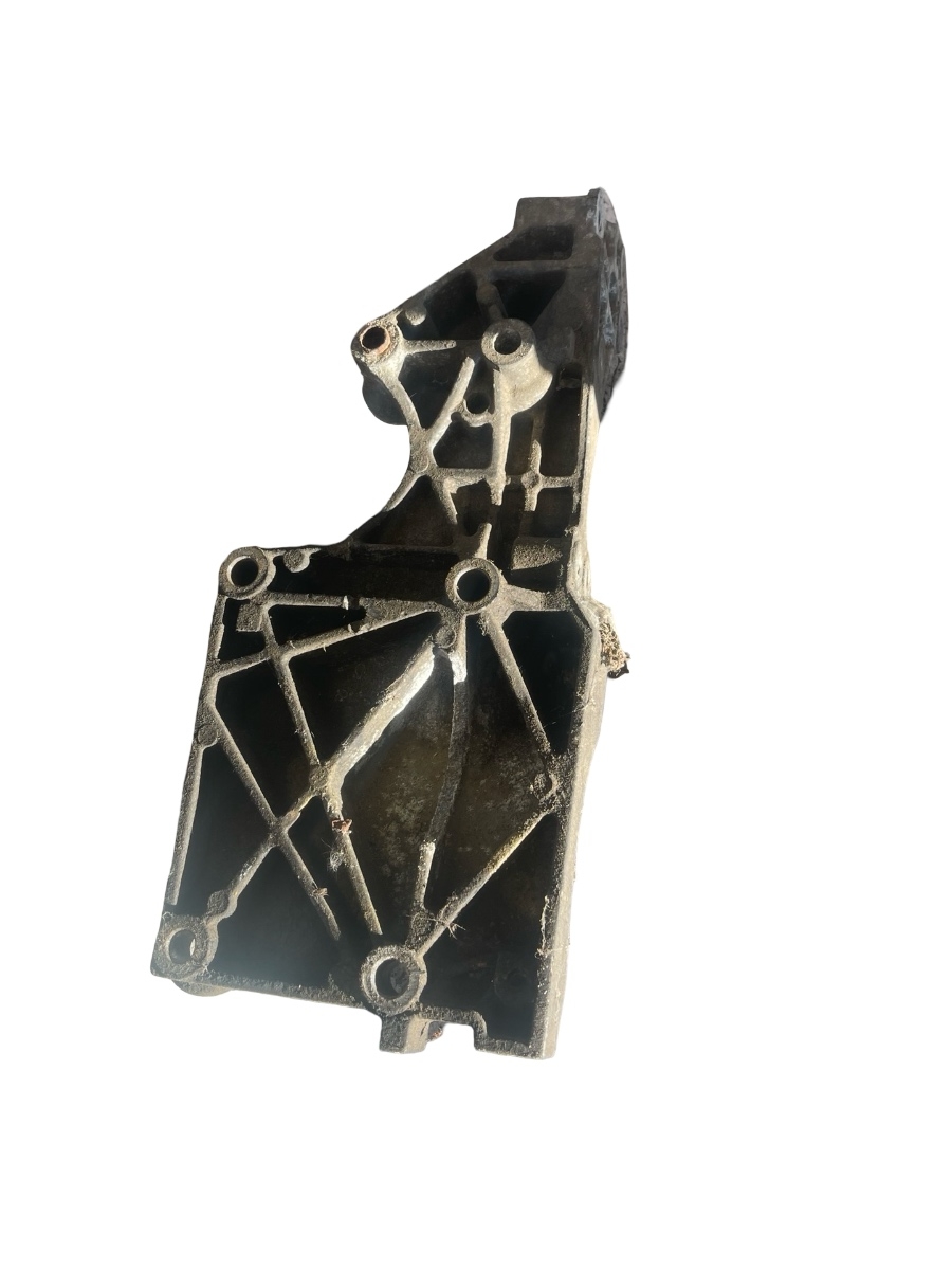Suport accesorii VOLKSWAGEN TOURAN 1T1, 1T2 2003 - 2010 2.0 TDI BMM 038903143AF