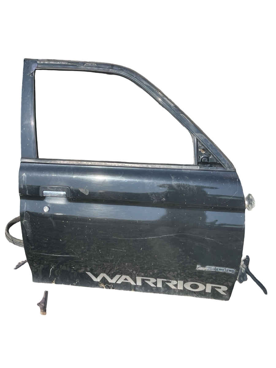 Usa Portiera dreapta fata MITSUBISHI L200