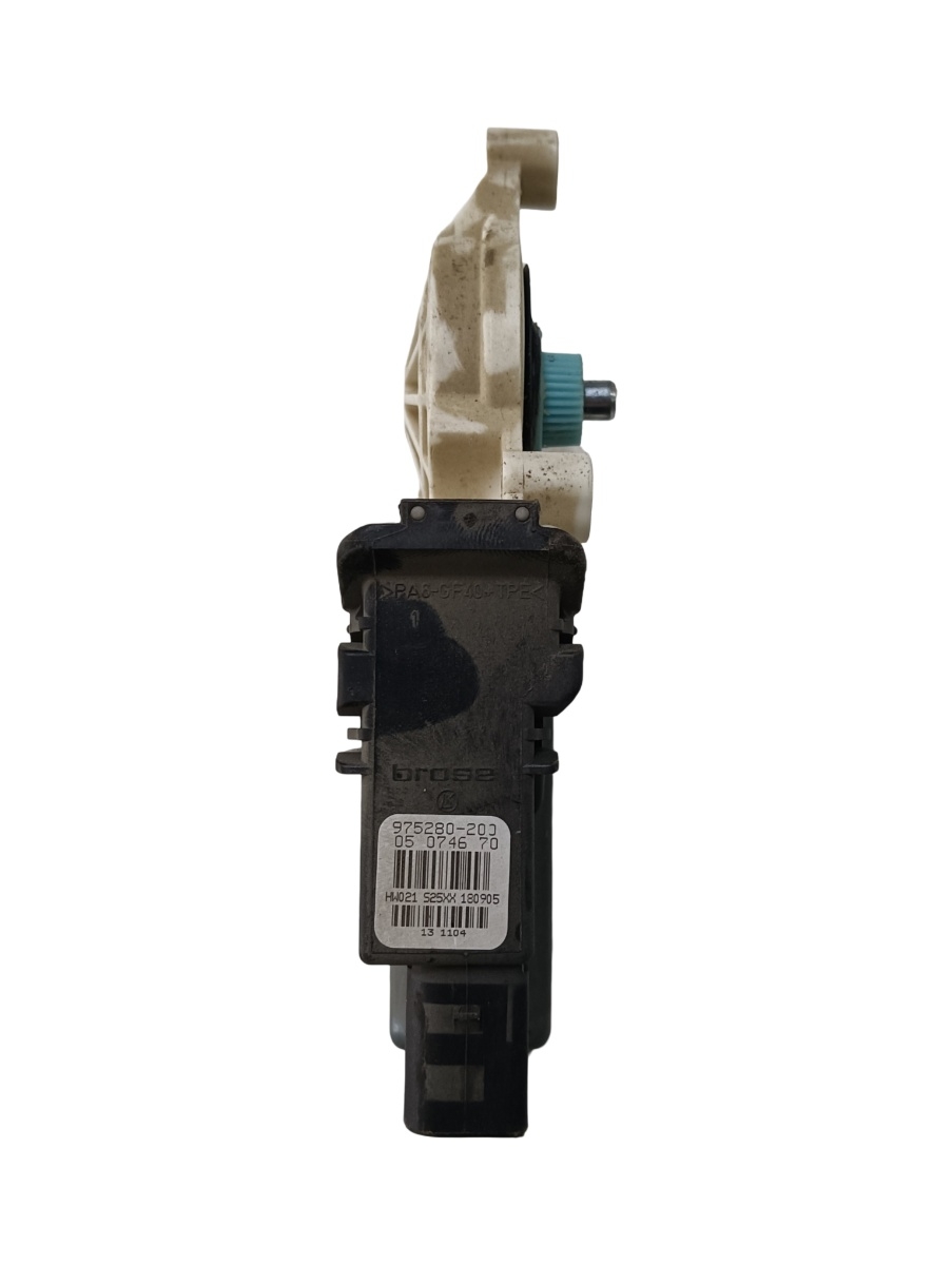 Motoras geam stanga spate VOLKSWAGEN PASSAT Variant 3C5 2005 - 2011 975280200